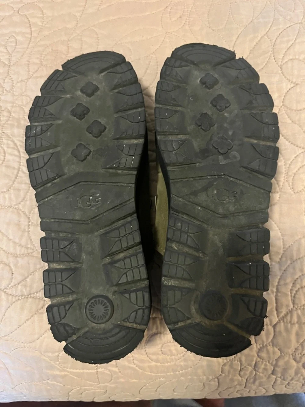 UGG Women’s Clem Suede Leather Burnt Olive Green Platform Slide Chunky Sandals 7